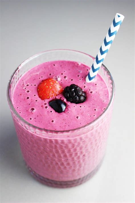 Triple Berry Greek Yogurt Smoothies | Recipe | Greek yogurt smoothie ...