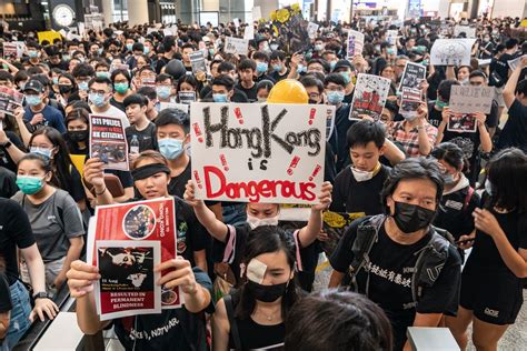 Hong Kong protests 2019: news and updates - Vox