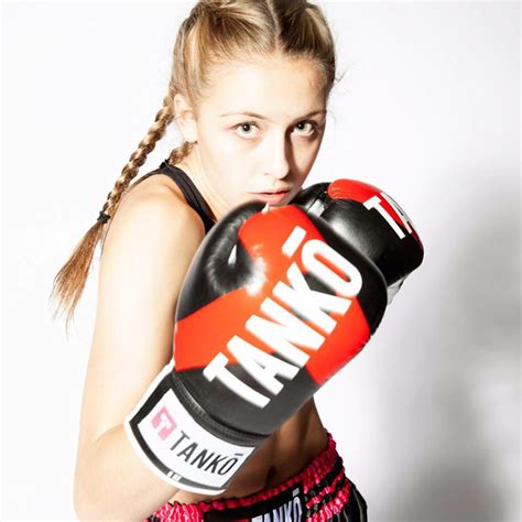 Dakota Ditcheva | MMA » Muay Thai | Awakening Fighters