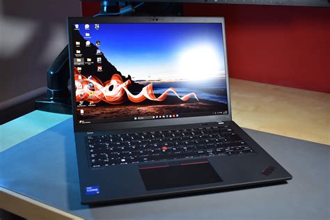 Lenovo ThinkPad T14 G4 Intel Laptop Review: Raptor Lake update for the ...