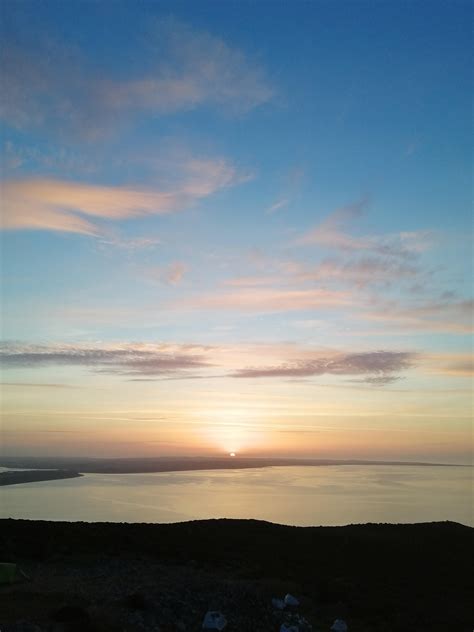 Sunrise, Mourne mountains, ireland : r/sunrise