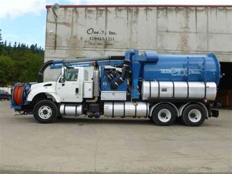 Vactor 2100 Vactor Truck Hydro Excavator Jet Rodder (2006) : Heavy Duty Trucks