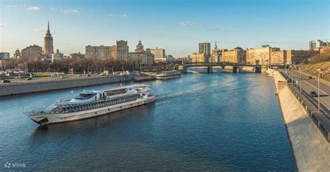 Moskva River Cruise Tour with Private Guide in Moscow - Klook