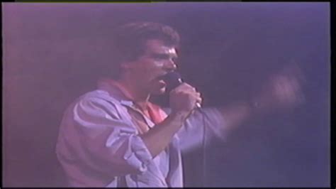 Carman - Get Outta My Life (Live Concert) - YouTube