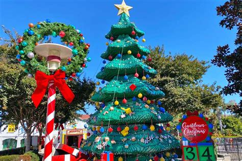 Our Awesome Guide to the Holidays at LEGOLAND California