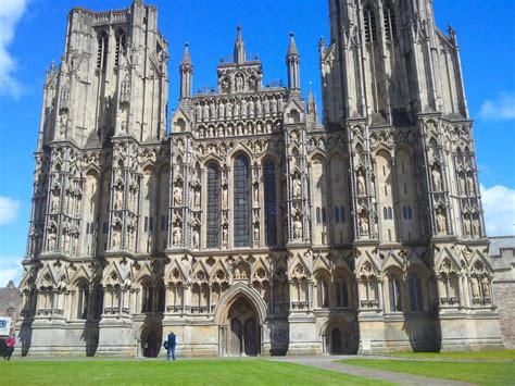 Wells Cathedral by TheRavenPhotography on DeviantArt