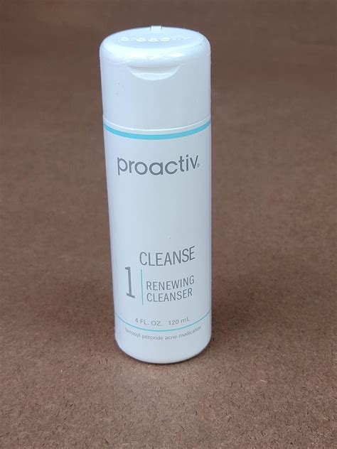 Proactiv Acne Cleanser - Face Wash Acne Treatment - 4 Oz Exp 10/20 HALF ...