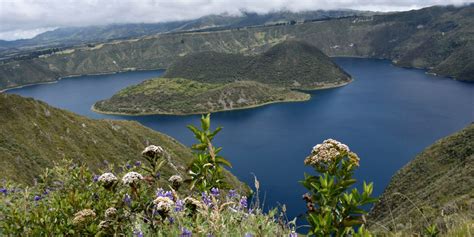 Otavalo & Laguna Cuicocha - Everywhere Awaits