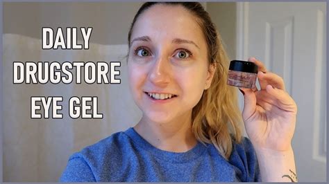 OLAY EYE GEL REVIEW/ My current daily + nightly eye gel! - YouTube