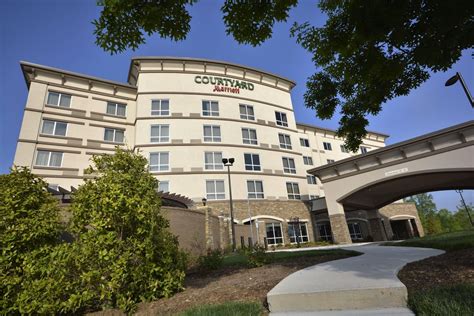 Hotels near Fletcher, NC and Arden, NC | Courtyard Asheville Airport