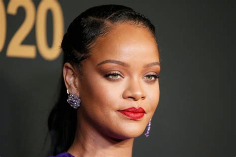 Rihanna's Reggae-Inspired Album 'R9' Has Been Delayed Indefinitely - DancehallMag