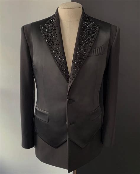 BTS BLACK SWAN OUTFITS SUGA | Black suit wedding, Mens evening wear ...