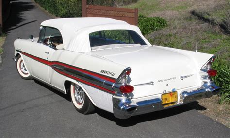 1957 Pontiac Bonneville - Information and photos - MOMENTcar