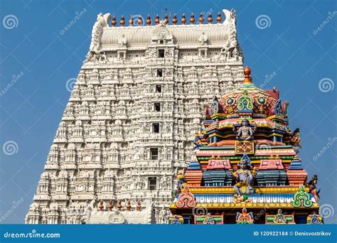 Architecture of Annamalaiyar Temple in Tiruvannamalai, India. Editorial Stock Image - Image of ...