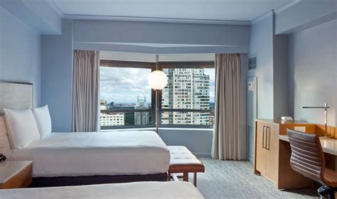 New York Hilton Midtown Hotel, Midtown West, New York (NY) - Room Deals ...