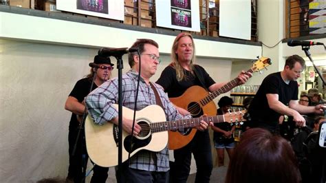 The Violent Femmes - "American Music" Live @ Fingerprints. Long Beach, CA 05/07/2016 - YouTube