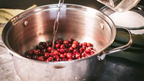 Canning Cranberry Sauce | The Rustic Elk