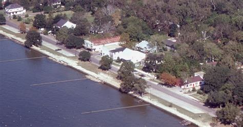 Tammany Family: Mandeville Lakefront In 1975