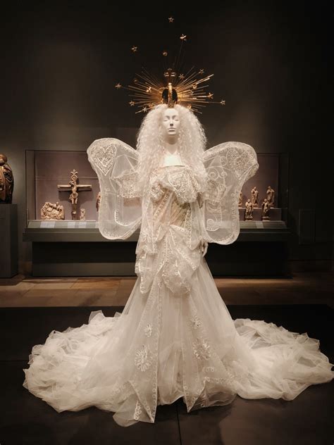 The Met Costume Institute Heavenly Bodies Fashion and the Catholic ...