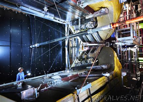 LHCb tightens precision on key measurements of matter–antimatter asymmetry - jpralves.net