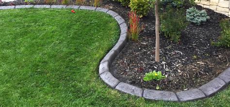 Curb Curb | Landscape Curbing Done Right | Omaha & Lincoln, Nebraska