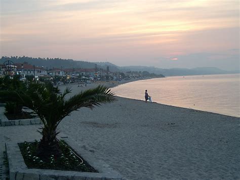 File:Polychrono, Kassandra, Chalkidiki, Greece - Sunset on a beach.jpg ...
