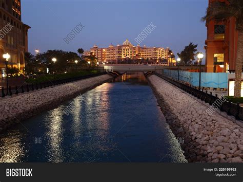 PEARL, QATAR - Image & Photo (Free Trial) | Bigstock