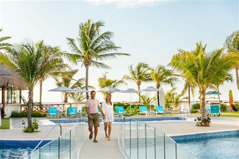 Margaritaville Island Reserve Riviera Cancún —An All-Inclusive Experience for All in Puerto ...