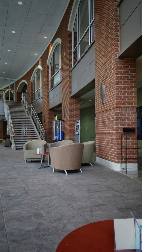 Inside of the student center at my University : CozyPlaces