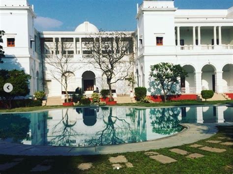 Inside The Ancestral Home 'Pataudi Palace' Of Saif Ali Khan; You Might Be Surprised - StarBiz.com