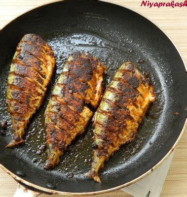 Niya's World: Mackerel / Ayala Fry (Kerala style fish fry - Tawa method)