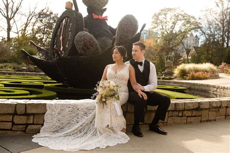 Evening Wedding at the Atlanta Botanical Garden | Joey Wallace Photography