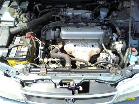 1996 Honda Accord DX Sedan 2.2 Liter SOHC 16-Valve 4 Cylinder Engine Photo #50430943 | GTCarLot.com