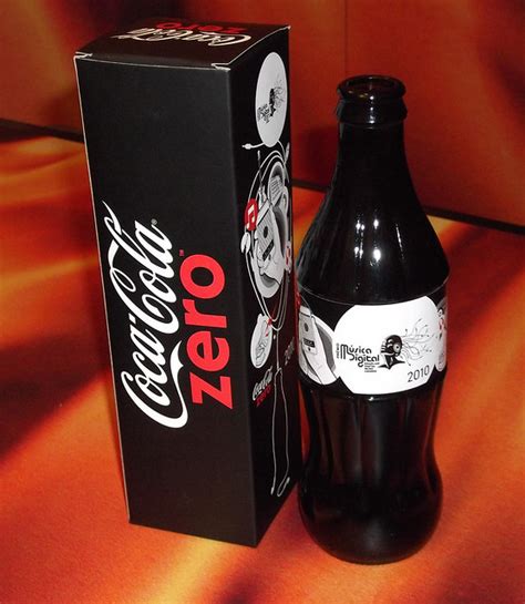 Coca-Cola-Zero-Black-Painted-Glass-Promo-December-2010-Rio-de-Janeiro-3 ...