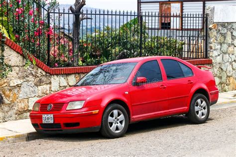 Red Volkswagen Bora editorial photography. Image of auto - 18118182