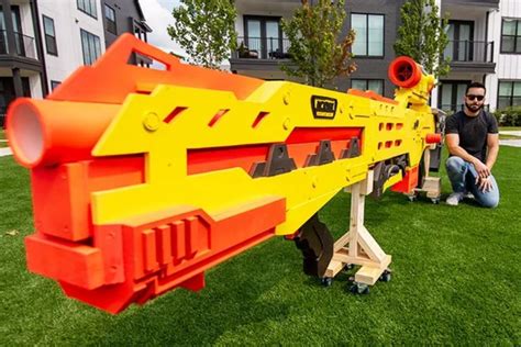 Watch: Alabama engineer builds world's largest Nerf gun - UPI.com