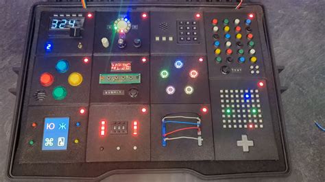 Don’t Panic: a Cooperative Bomb Defusing Game [Hackaday] – Up My Tech