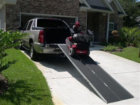 10' Trifold Aluminum Portable ramp - HomeAccessProducts.com