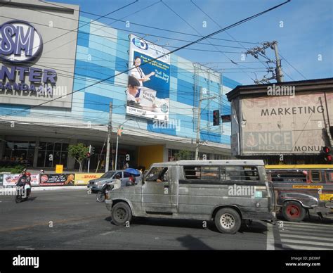 07520 Caloocan City Sangandaan Barangays Roads SM Landmarks 19 Stock Photo - Alamy