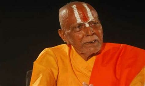 Ayodhya Dispute: Nirmohi Akhara Chief Mahant Bhaskar Dies at 88 | India.com