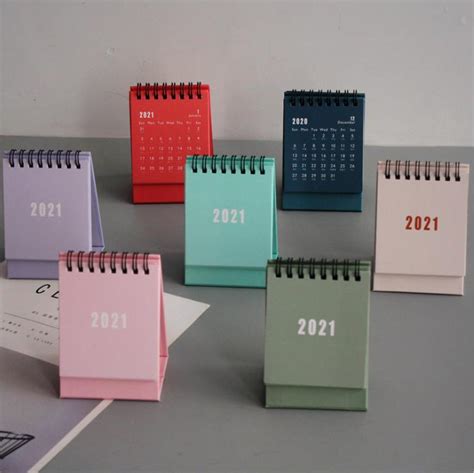 Custom Wholesale Pocket Mini Desk Cute Calendar 2021 Table - China 2021 Calendar and Desk ...