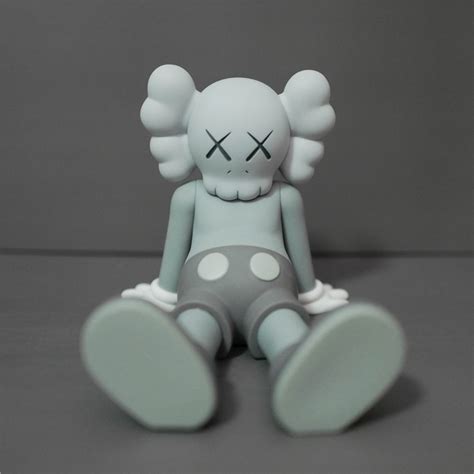 Kaws Figures, KAWS Holiday Taipei Vinyl Figure | kaws-figures.com