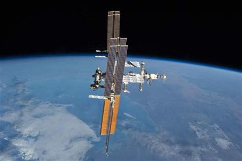 ISS Orbital Altitude To Be Increased By 1,300 Feet For Next Mission On ...