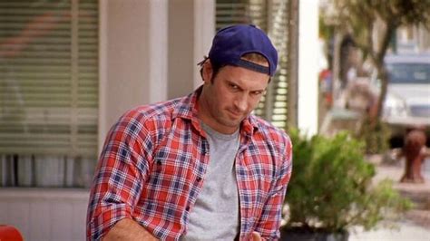 Here's Every Single Flannel Shirt Worn By Luke Danes In “Gilmore Girls ...