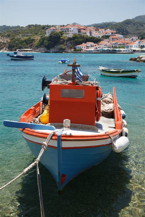 Small Fishing Boat Free Stock Photo - Public Domain Pictures