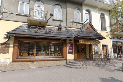 Entrance to the grocery store in Zakopane – Stock Editorial Photo ...