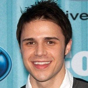 Kris Allen - Age, Family, Bio | Famous Birthdays