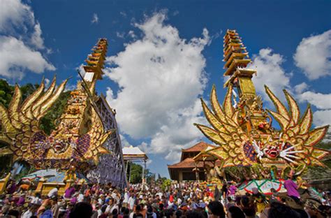 Mystical Bali: Ngaben, The Cremation Ceremony in Bali