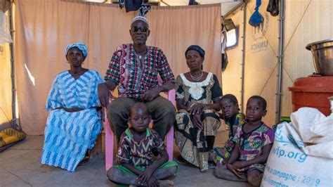 Burkina Faso: Climate change and conflict pursue displaced persons