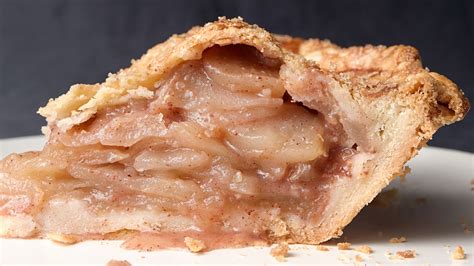 The Key to Perfect Apple Pie Is in the Crust | Epicurious